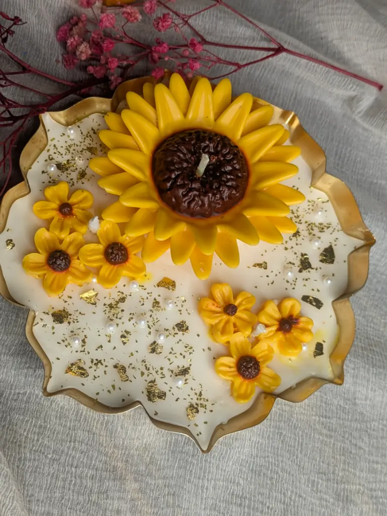 Sunflower urli candle
