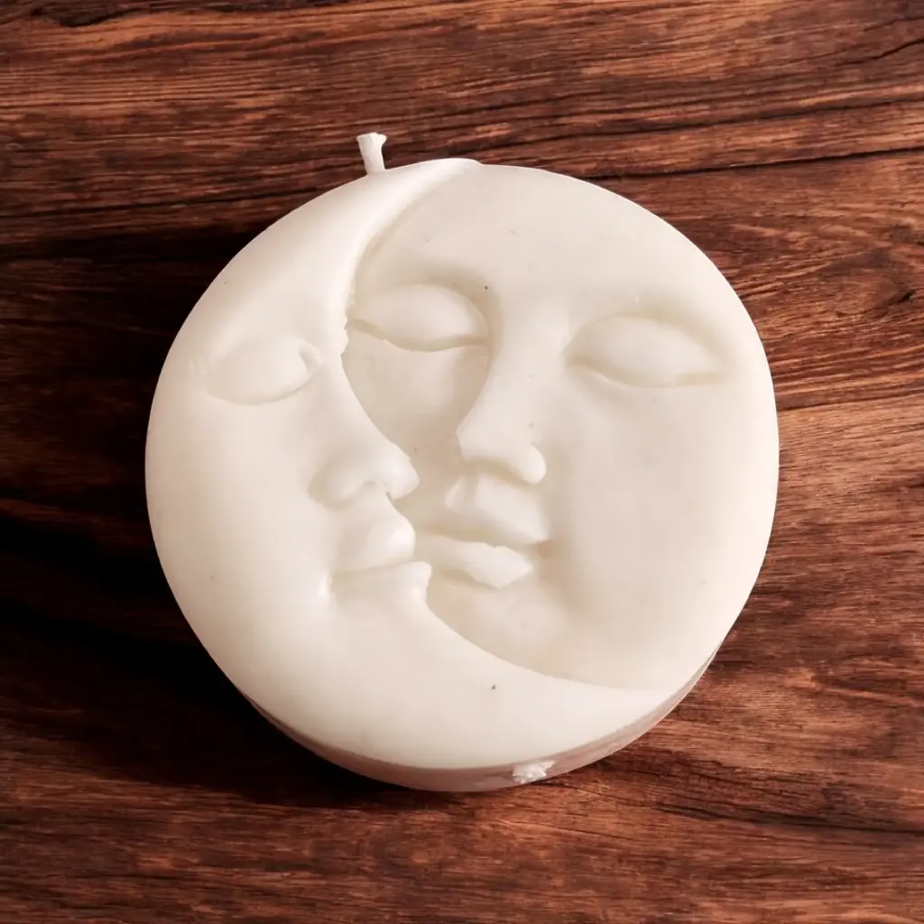 Sun and moon coupling candle