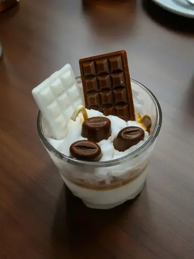 Hot chocolate candle